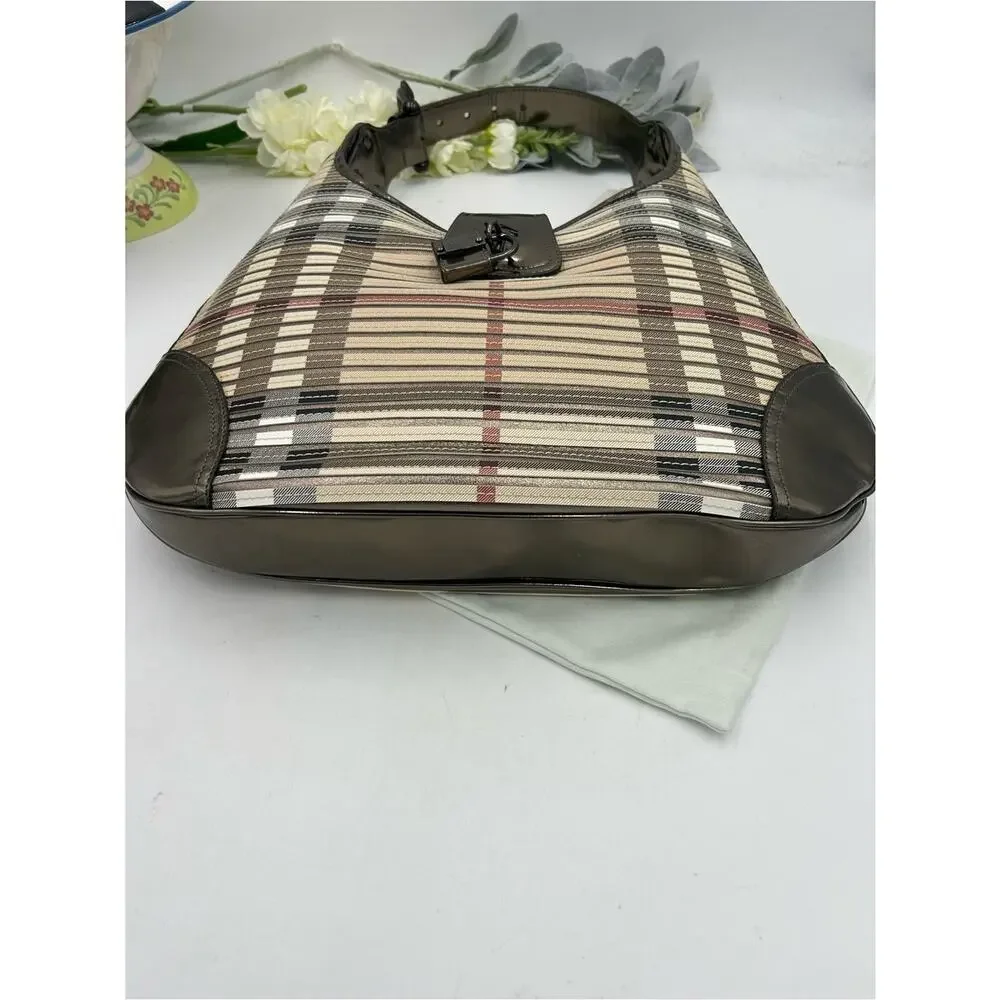 Women's Burberry Brooke hobo Bag canvas check made in Italy pristine condition